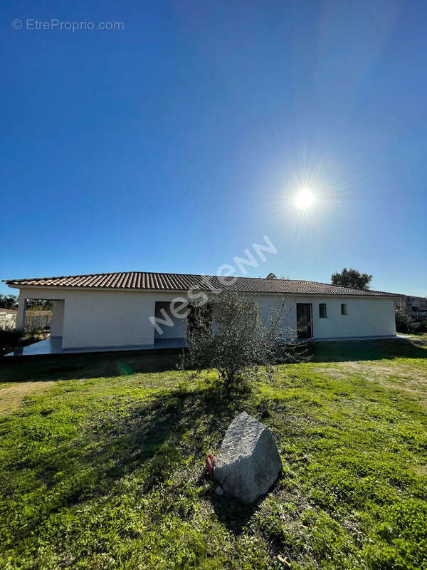 À vendre ? Belle villa avec piscine à quelques minutes de la plage de Fautea - photo 21