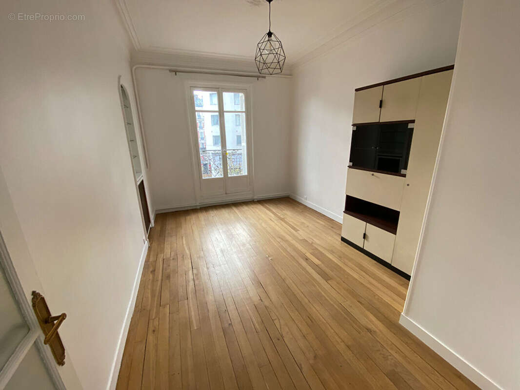 Appartement à PARIS-11E