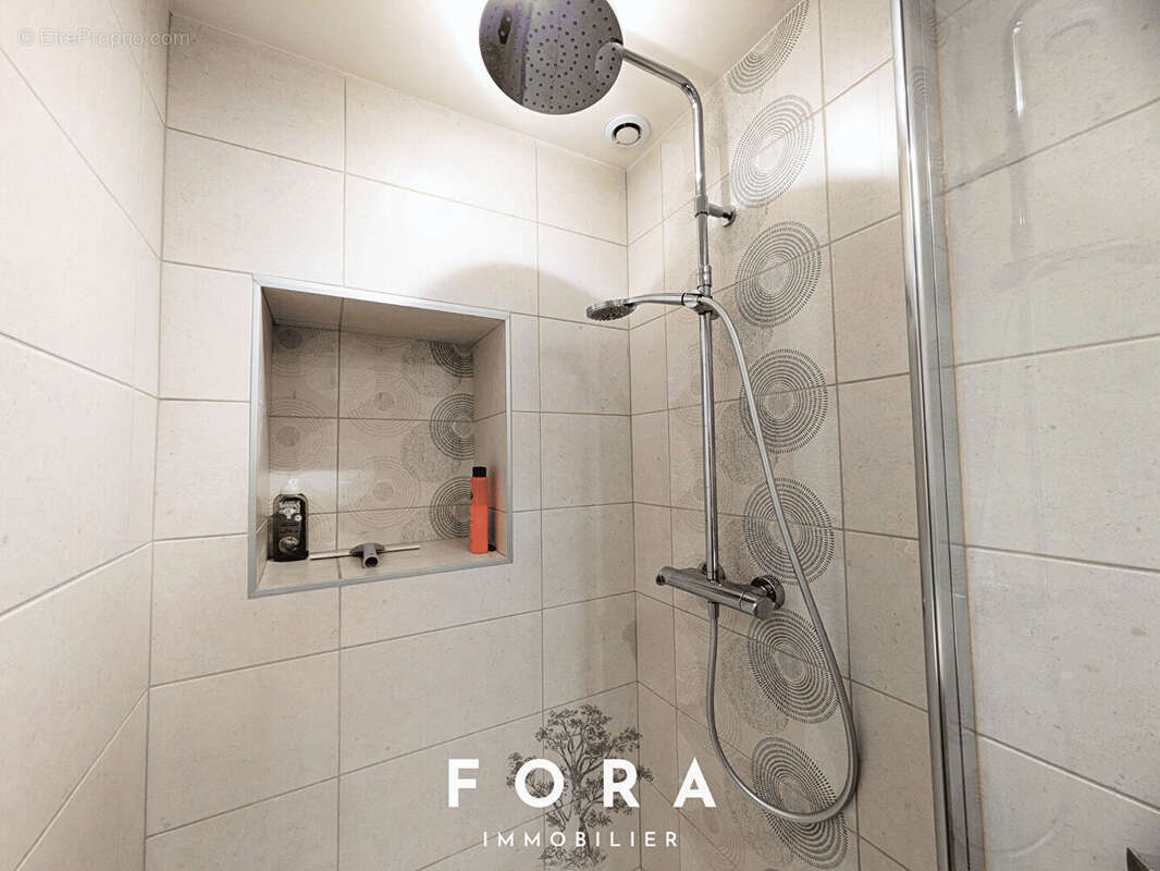 Appartement à CONDE-SUR-NOIREAU