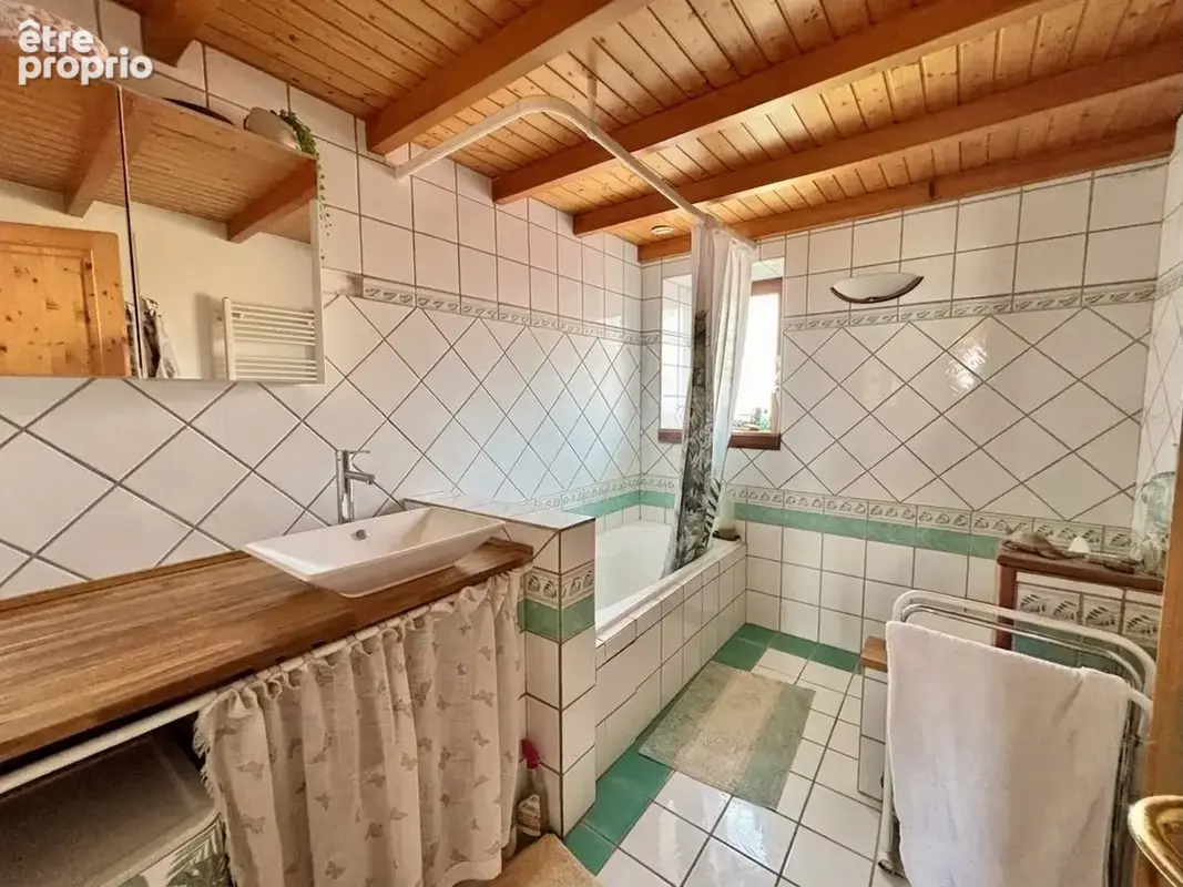 Ferme de caractère avec 2 logements et terrain - photo 20