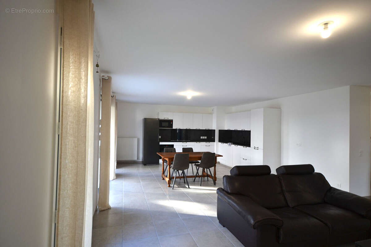 Appartement à SAINT-JORIOZ