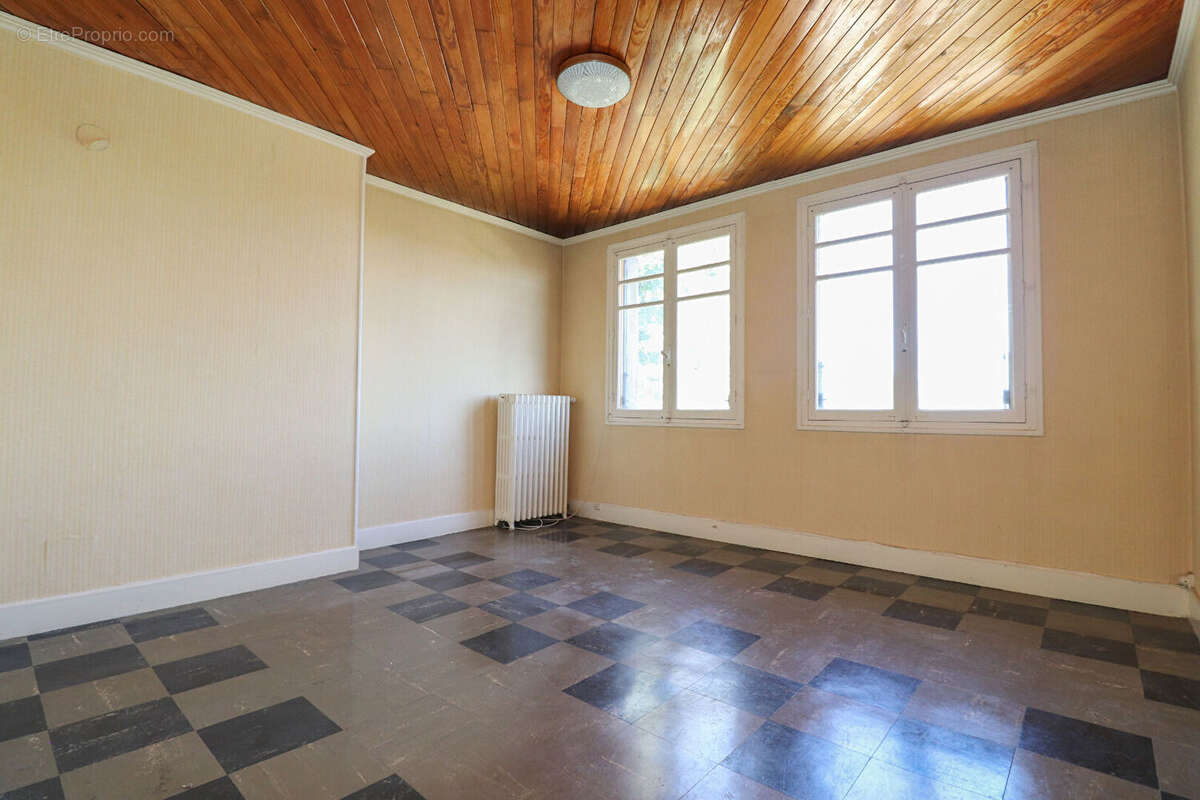 Maison à SAINT-APOLLINAIRE