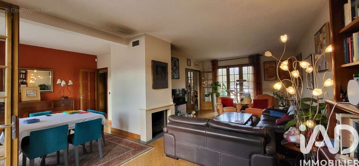 Photo 2 - Maison à NOISY-LE-GRAND