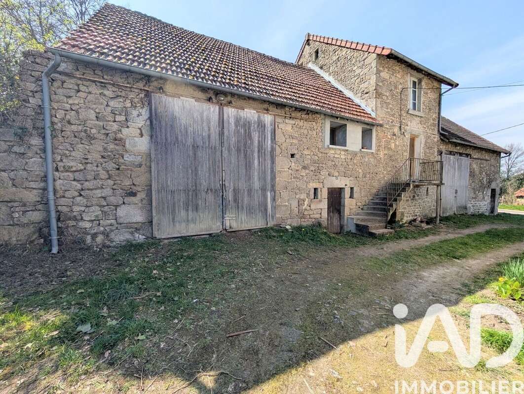 Maison 85 m² à Saint-Laurent  - photo 2