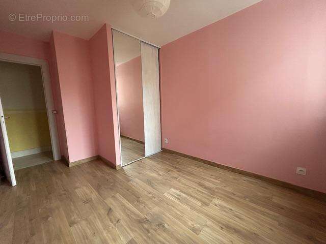   - Appartement à LYON-7E