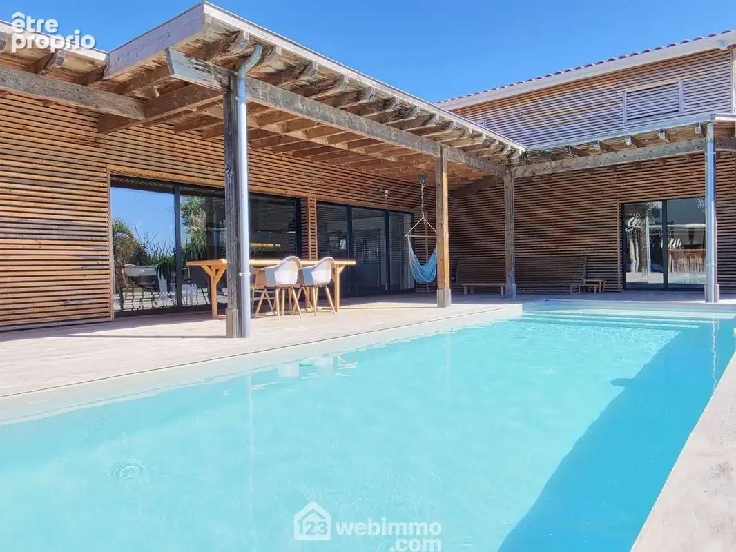 Photo Maison à Lacanau au prix de 824 000€