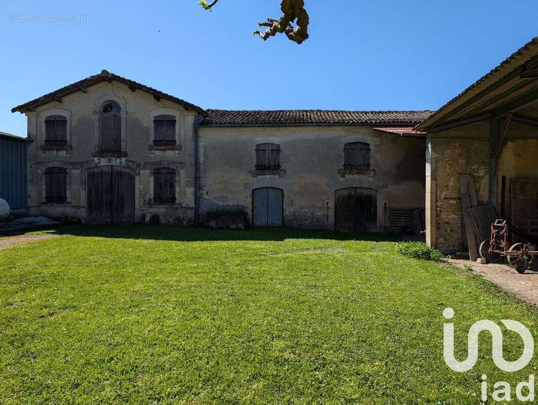 Photo 6 - Maison à LOUZAC-SAINT-ANDRE