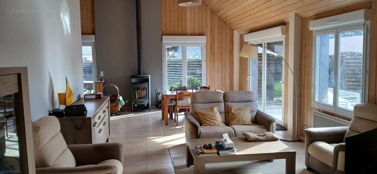 Photo 2 - Maison à ALLONNES