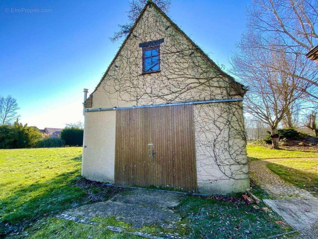 Belle maison en pierres avec piscine - photo 18