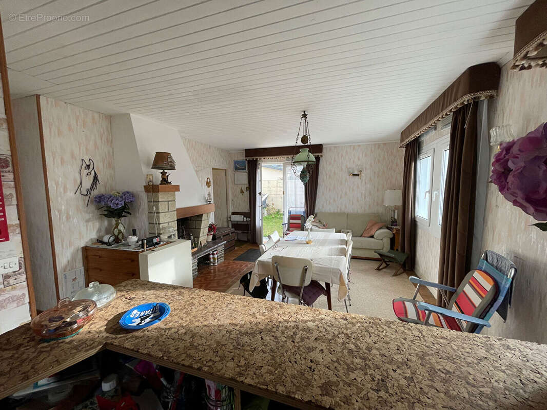 Maison à SAINT-GERMAIN-SUR-AY