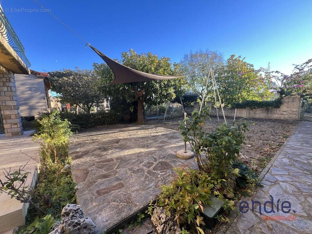 Maison à PEYRIAC-MINERVOIS