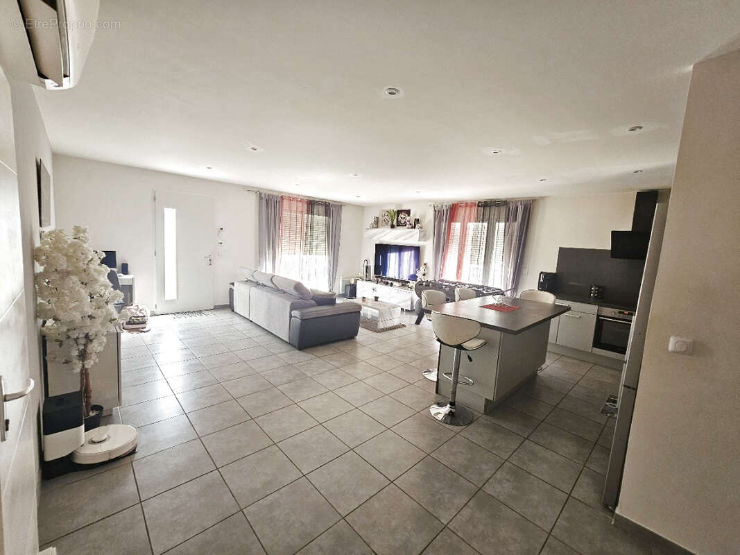 Maison à CLERMONT-L'HERAULT