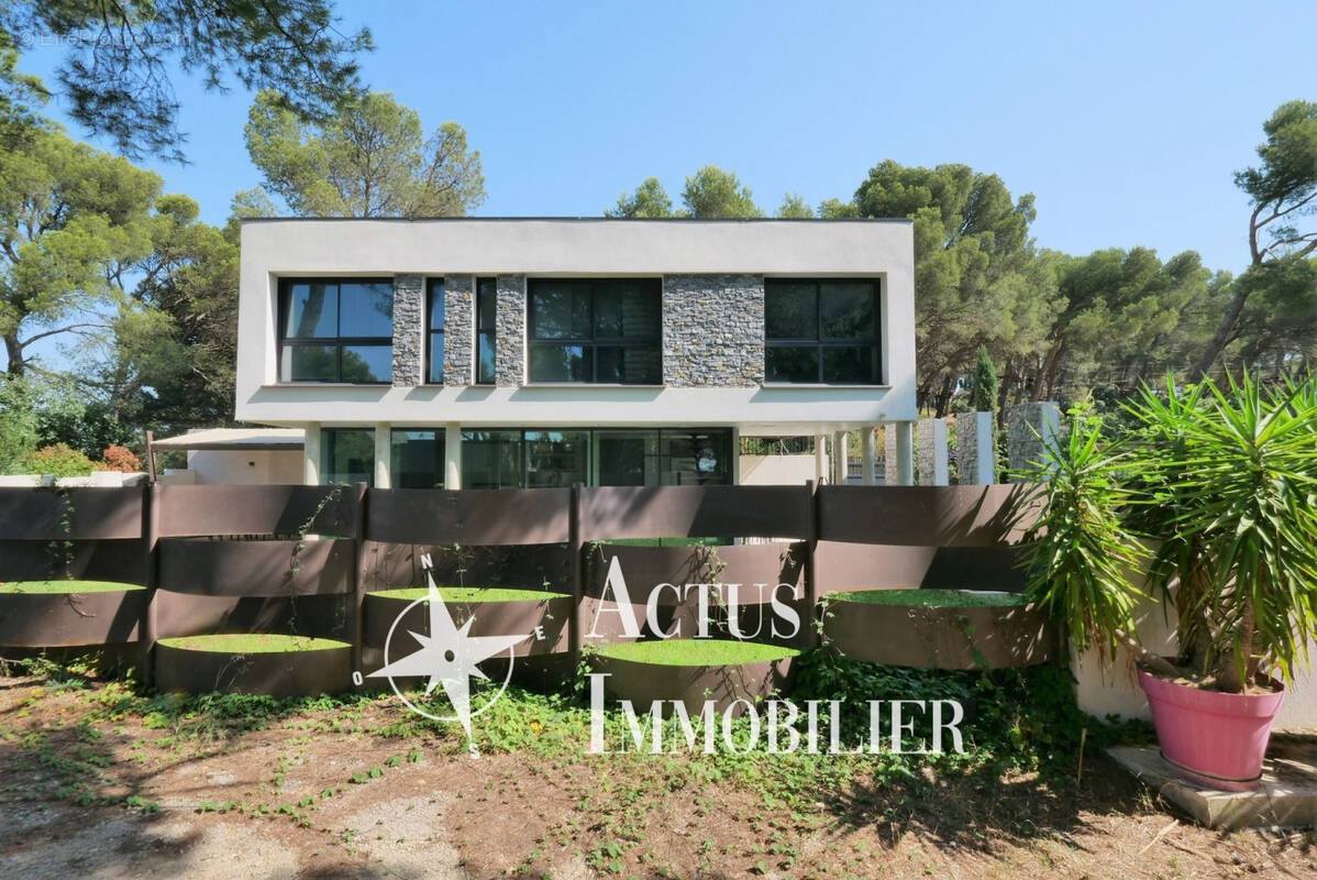 Maison à SALON-DE-PROVENCE