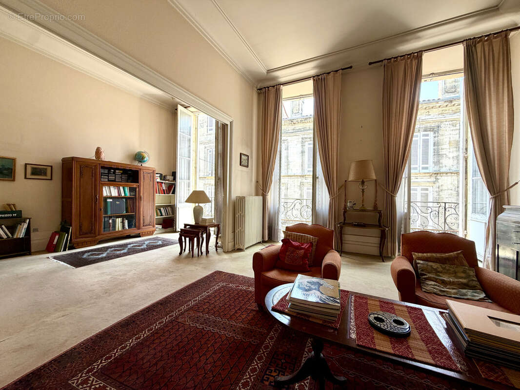 Appartement à BORDEAUX