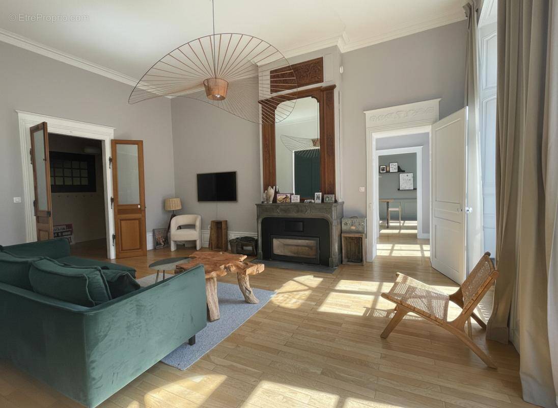 Appartement à SALINS-LES-BAINS