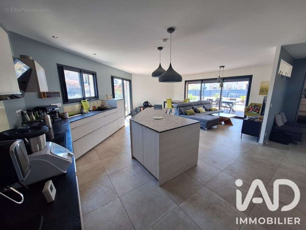 Maison 120 m² à Beauvallon  - photo 5