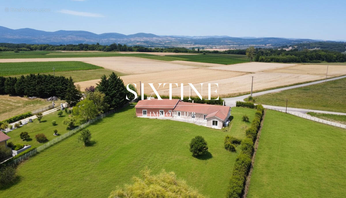 Maison à LA CHAPELLE-DE-SURIEU