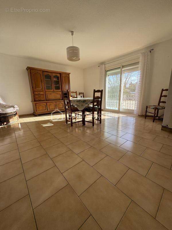 Maison à NISSAN-LEZ-ENSERUNE