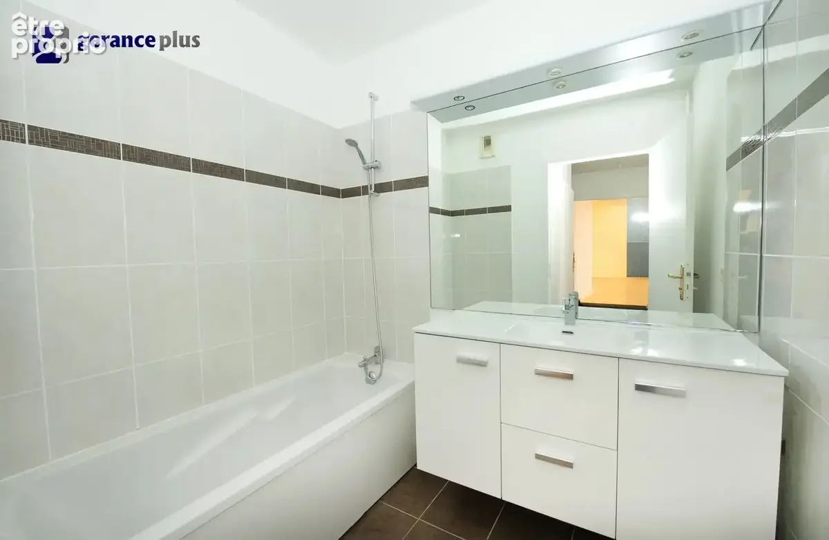 F2 de 52,48m² avec parking sous-sol - photo 7