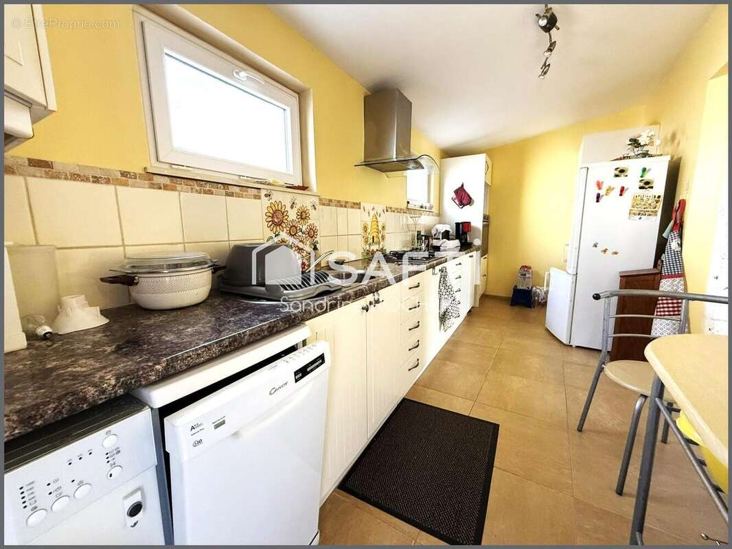 Maison 75 m² à Champagne-Et-Fontaine  - photo 4