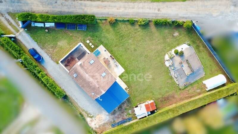 Maison à SAINT-CELERIN