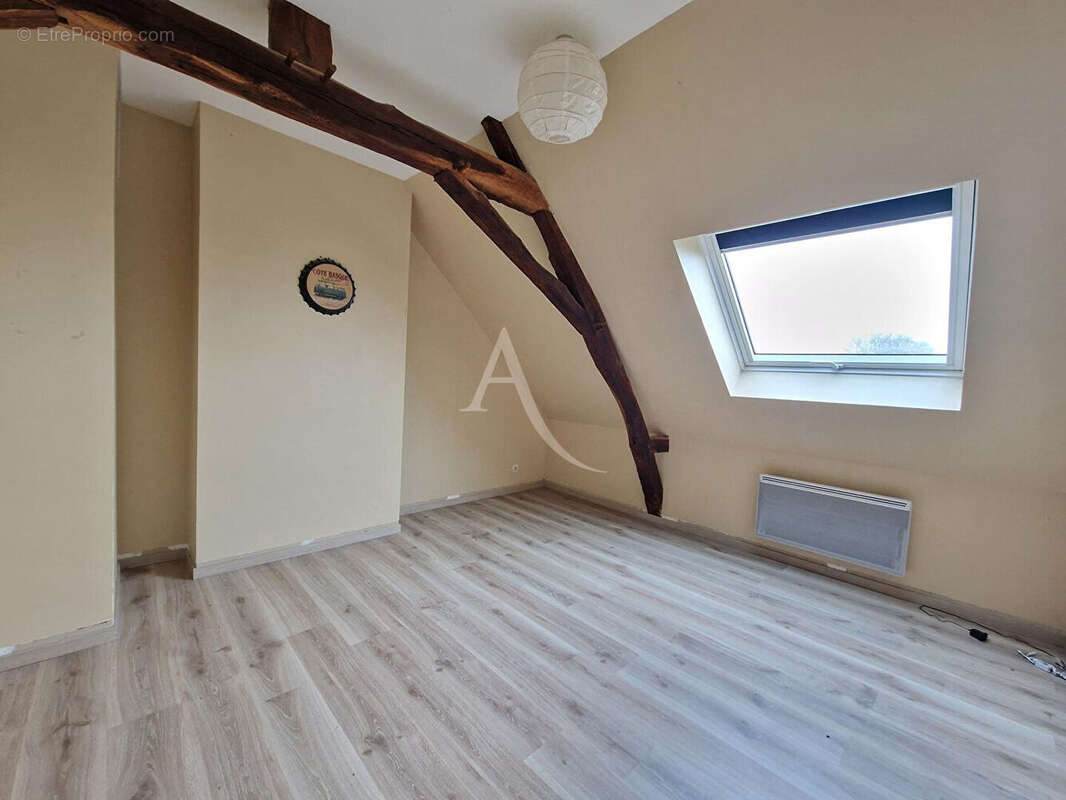 Maison à SAINT-GERMAIN-LE-FOUILLOUX