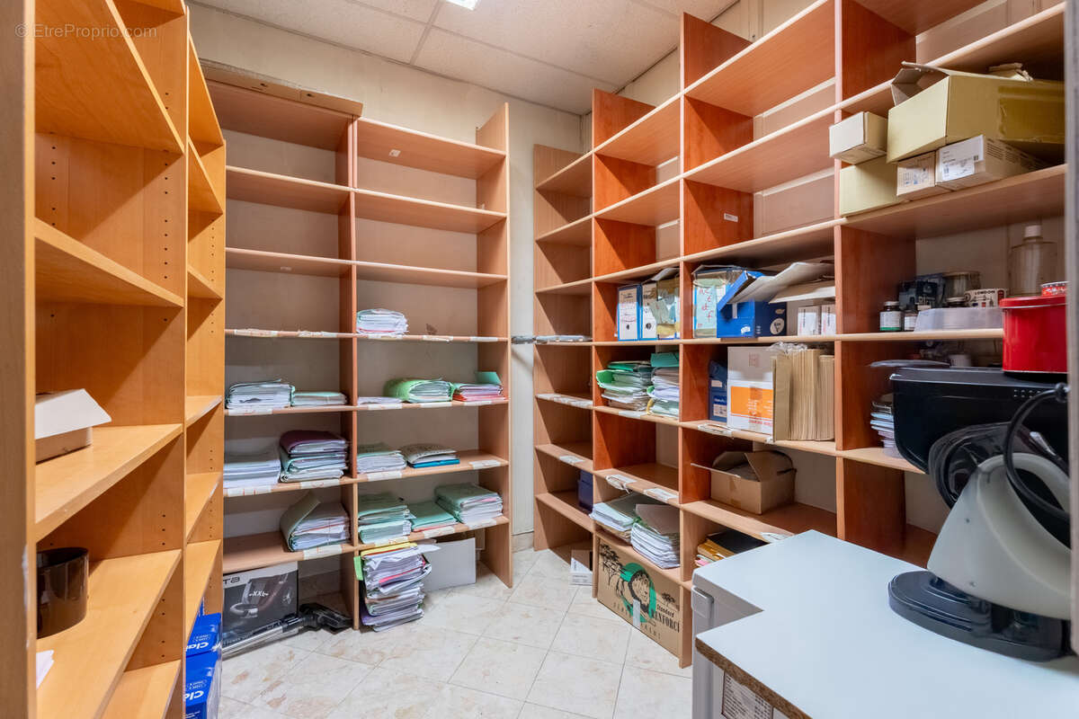 Commerce à MARSEILLE-1E