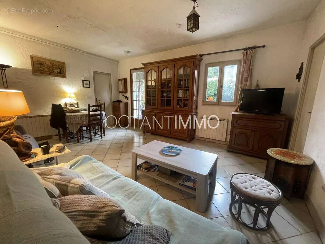 Maison à CAGNES-SUR-MER