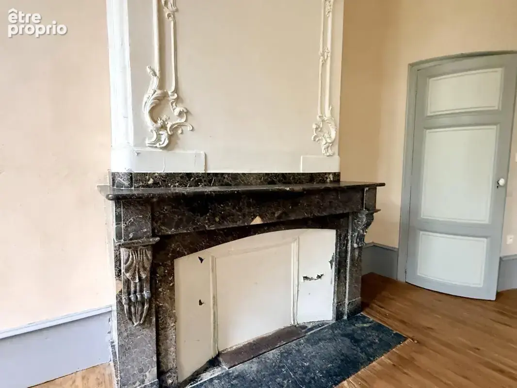 Appartement de charme T2 de 54 m² au sein d’un immeuble historique - photo 2