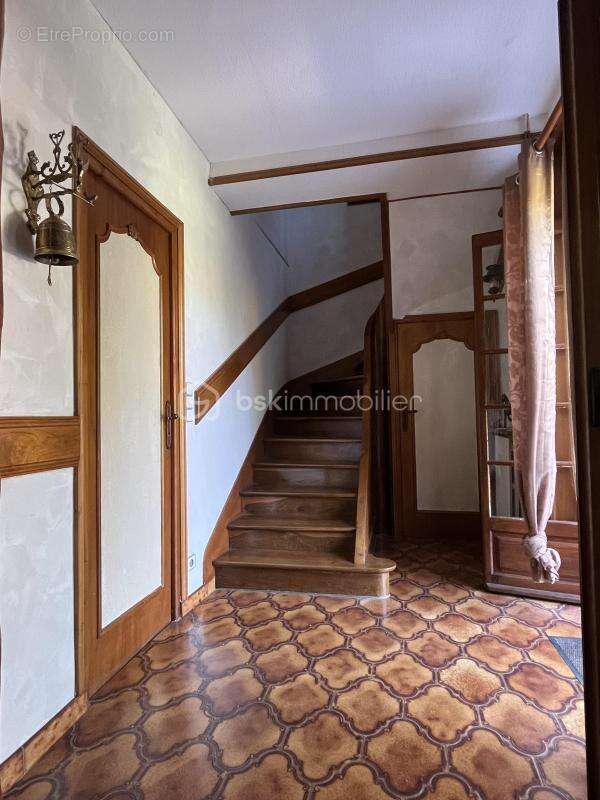 Maison atypique de 172 m² - photo 6
