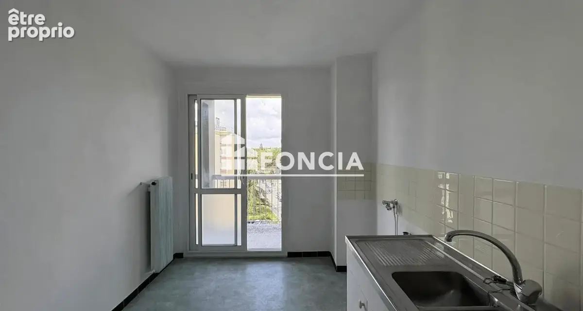 CHARTRES BAS-BOURGS – Appartement 3P avec vue sur la cathédrale, à personnaliser ! - photo 10