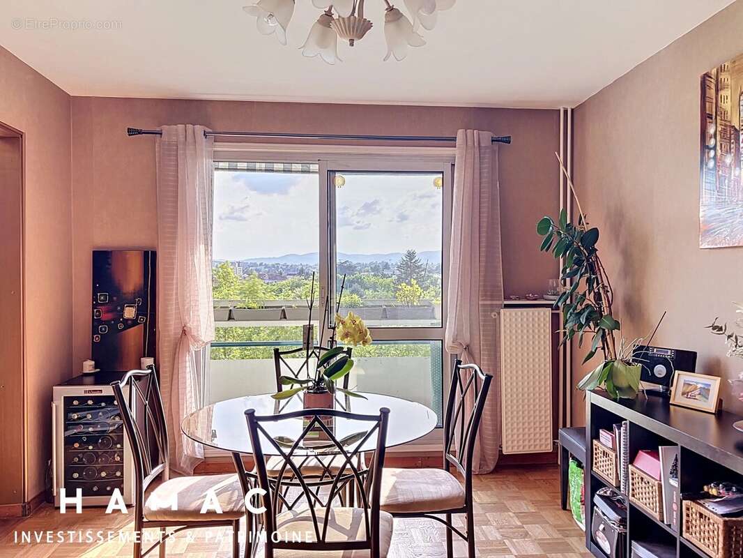 Appartement à TASSIN-LA-DEMI-LUNE