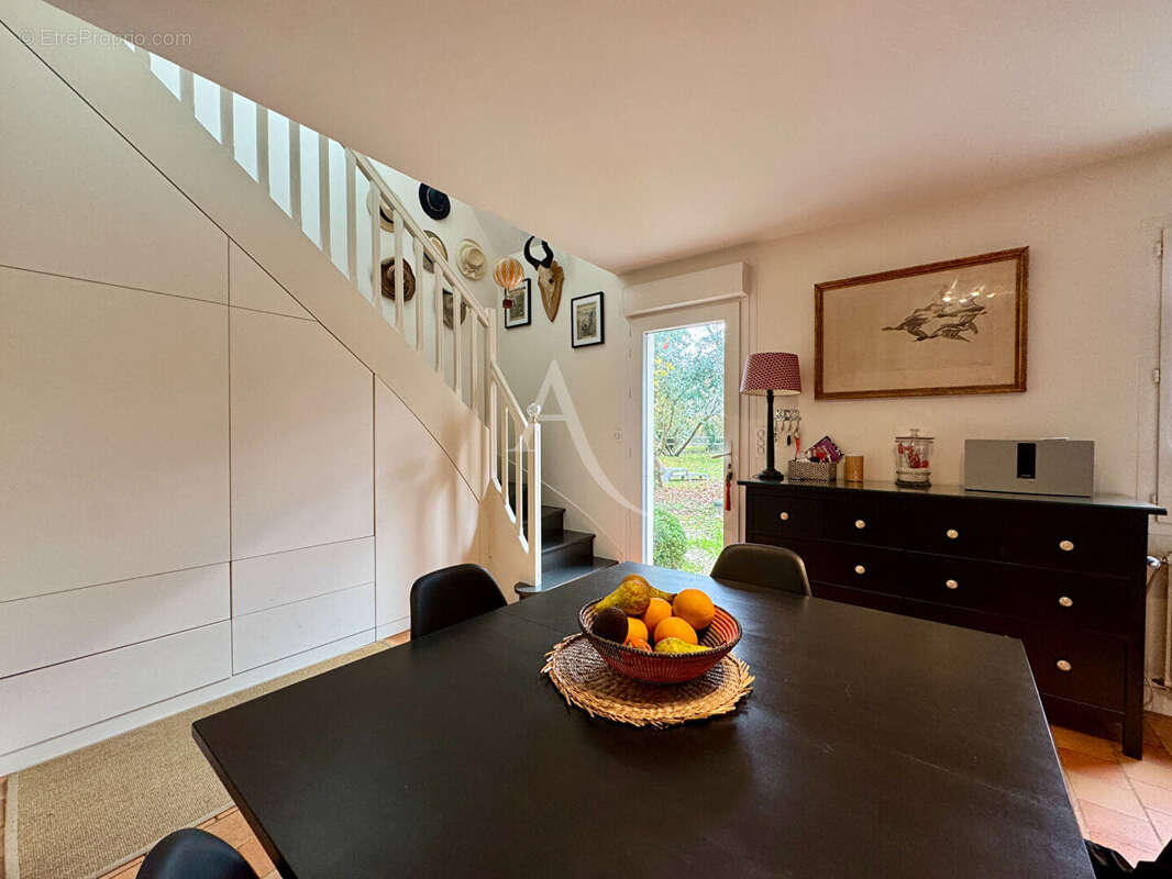 Maison à ROCHECORBON