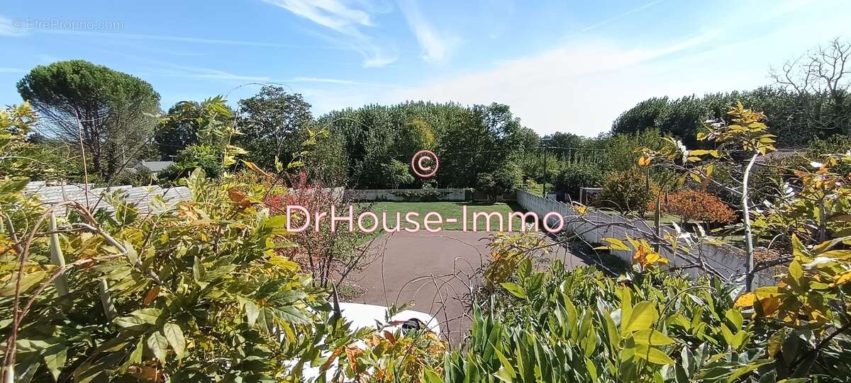 Maison à PAS-DE-JEU