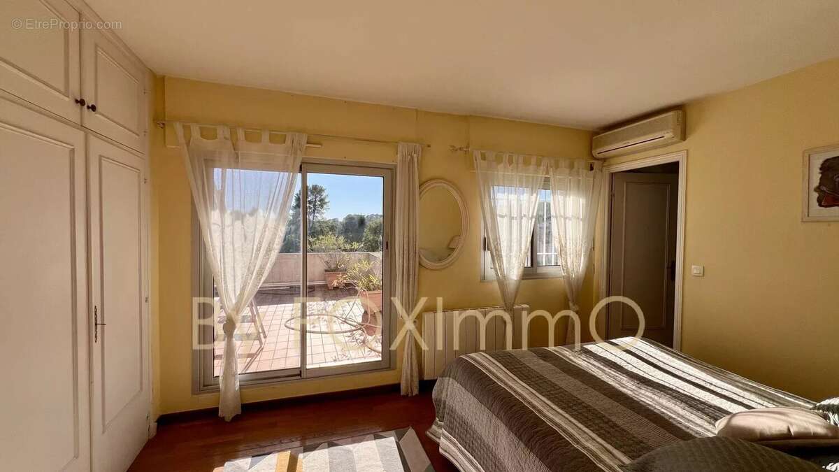 Maison à LA COLLE-SUR-LOUP