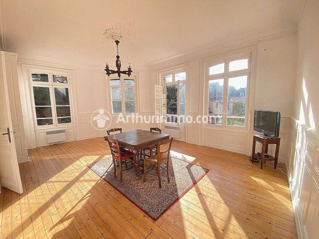 Appartement à TROUVILLE-SUR-MER