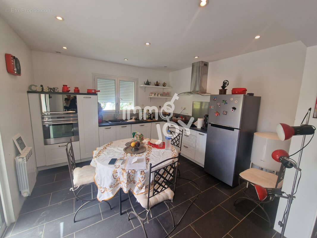 Maison familiale spacieuse de 213 m2 à Salles d'Aude, proche des plages - photo 17