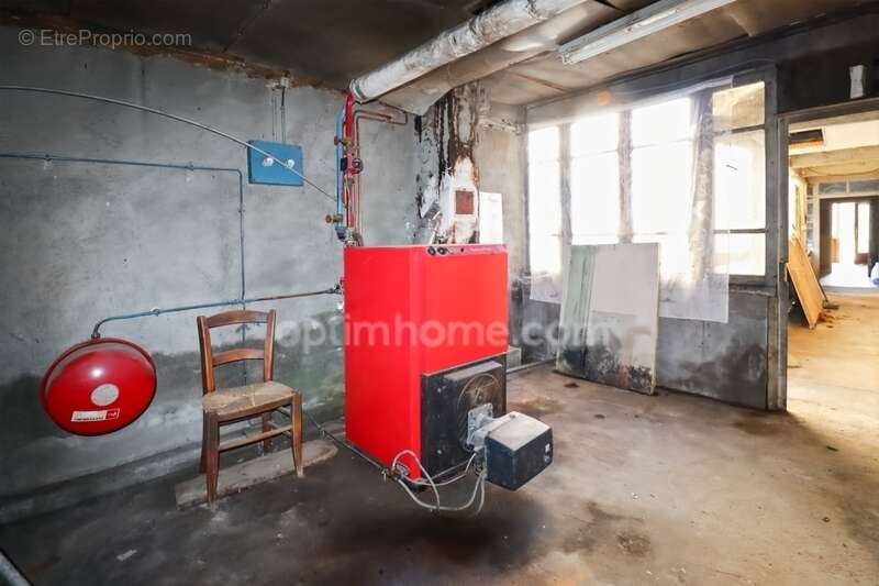 Maison à SAINT-HILAIRE-LA-TREILLE