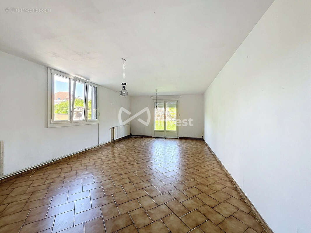 Maison à FRESNES-SUR-ESCAUT