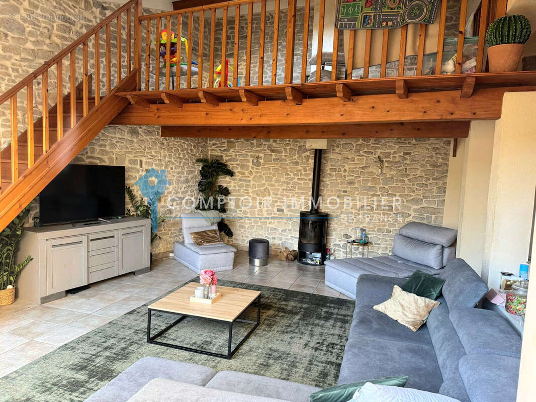 Maison à CLARENSAC