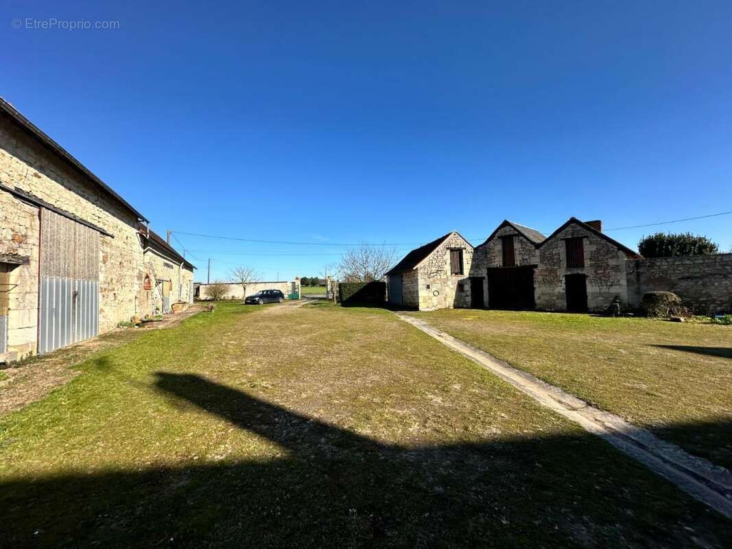 Maison 120 m² à Noyant-De-Touraine  - photo 8