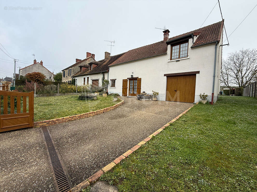 Maison à POUILLY-SUR-LOIRE