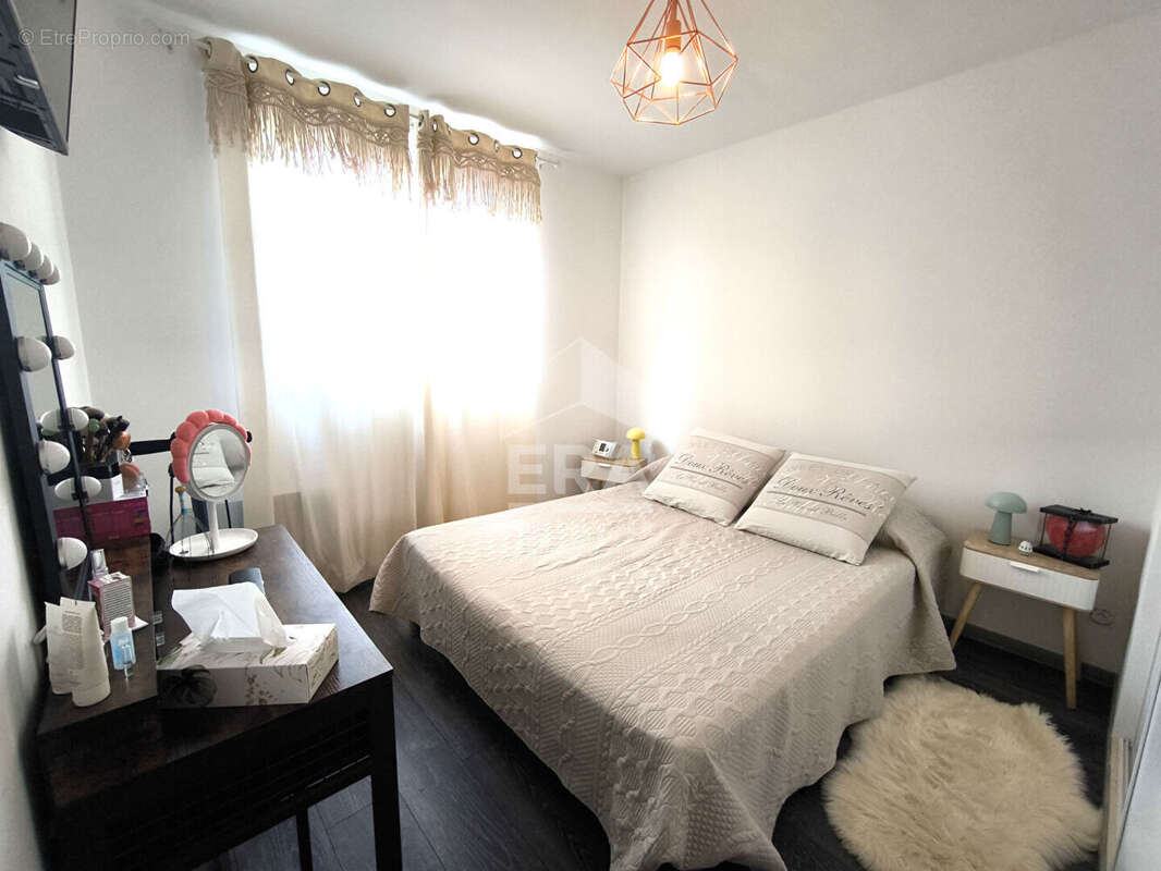 Appartement à LE CANNET-DES-MAURES