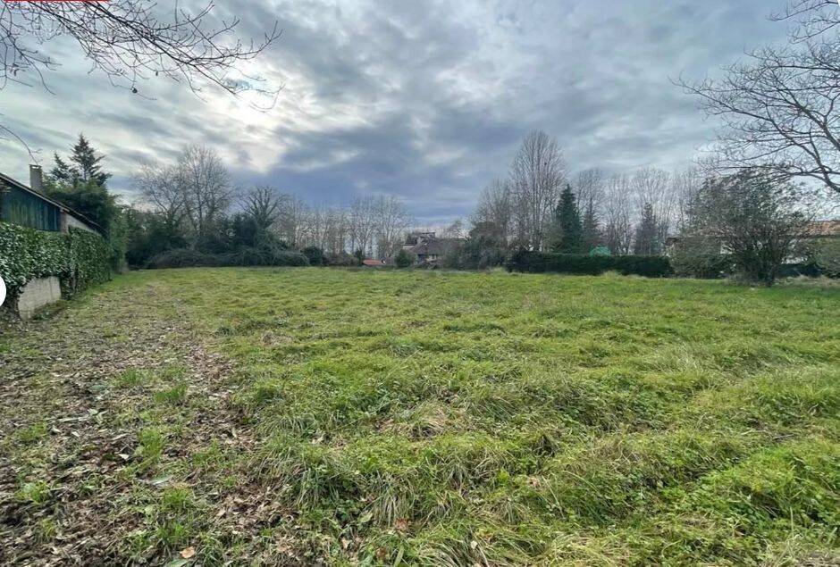 Terrain à SAINT-SEVER