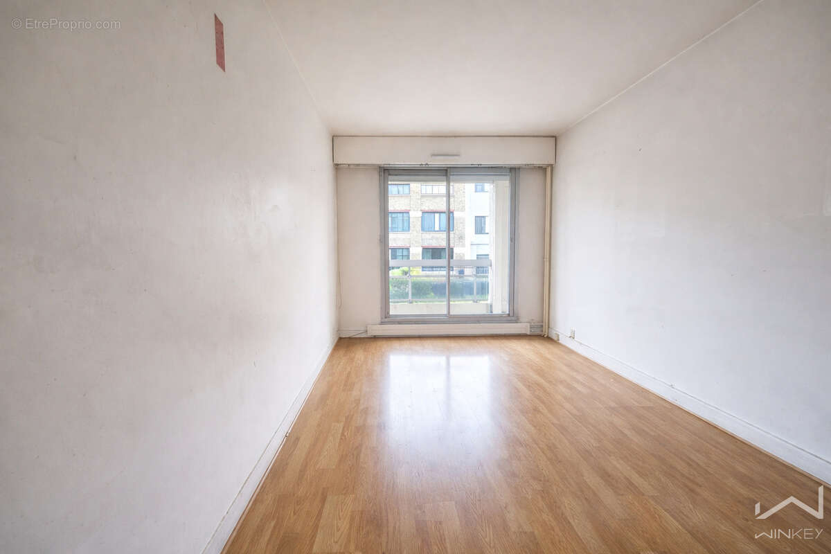 Appartement à PARIS-19E