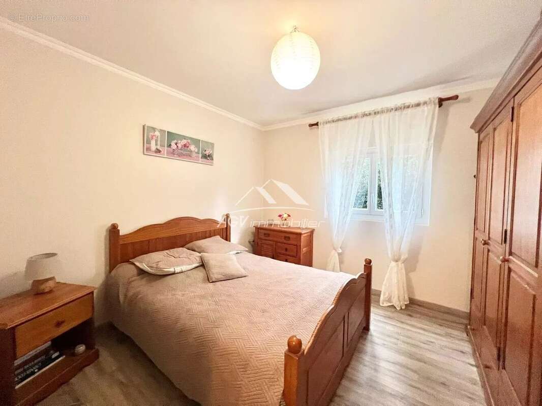 Maison à SAINT-MARTIN-DE-VALGALGUES