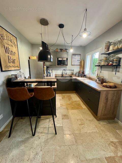 image3 (1) - Maison à SAINT-SYMPHORIEN-LE-CHATEAU