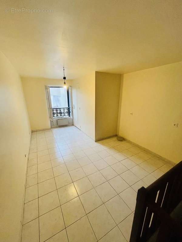 Commerce à MONTREUIL