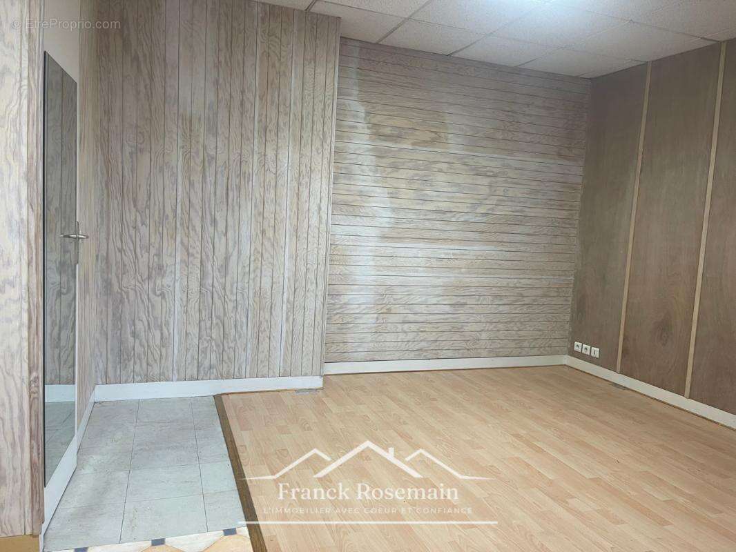 Appartement à EPERNON