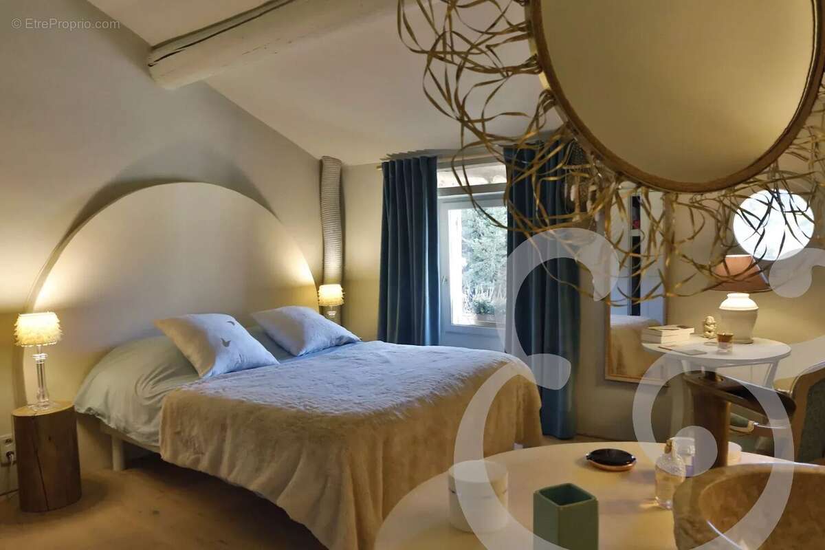 Maison à EYGALIERES